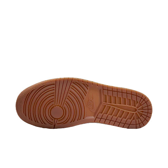 Jordan1RetroLowOGSPTravisScottCanary_Women_s_5_ec4d1ffe-e72e-4cc5-9693-c43d213180a3