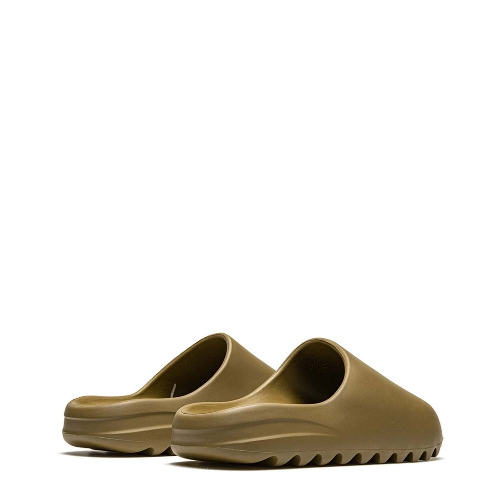 adidasYeezySlideCore3_16537f5d-dca0-4d74-9170-f72e76e106bb